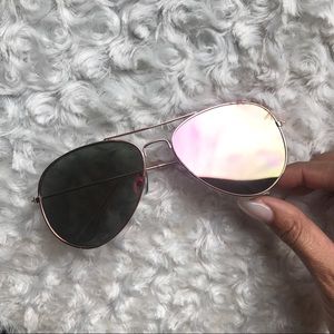 Forever 21 Gold Aviator Sunglasses NWT